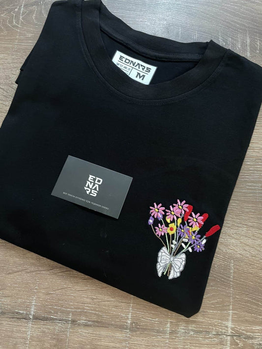 Adınız Harfleri ile Çiçek Buketi Nakış İşleme Tişört | Kişiye Özel