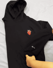 Kırmızı Kalp Nakış İşleme