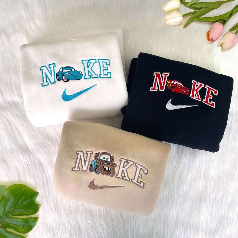 Arabalar McQueen, Sally ve Mater Nakışlı Çift Kombin Tişört, Sweatshirt &amp; Hoodie